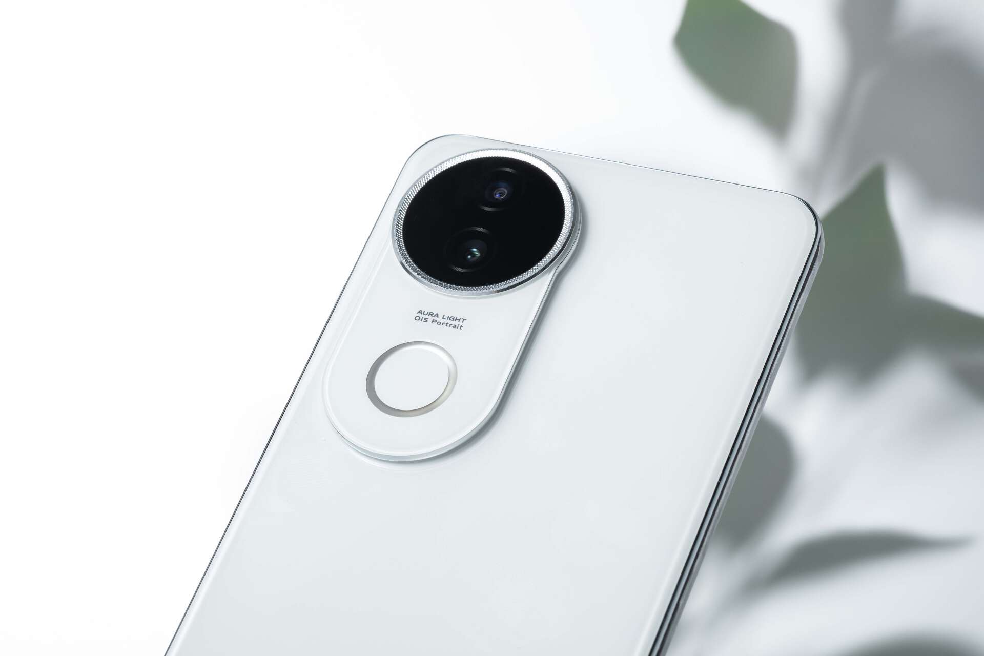 vivo S20采用宝石级菱格纹理,华丽优雅层次感十足