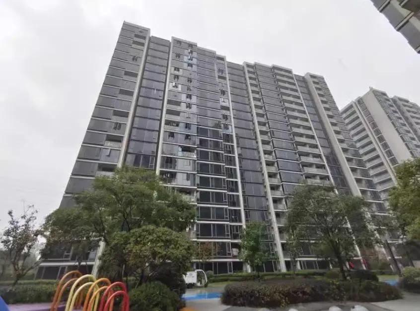 近两幢房源打包3折“大甩卖”,流拍!