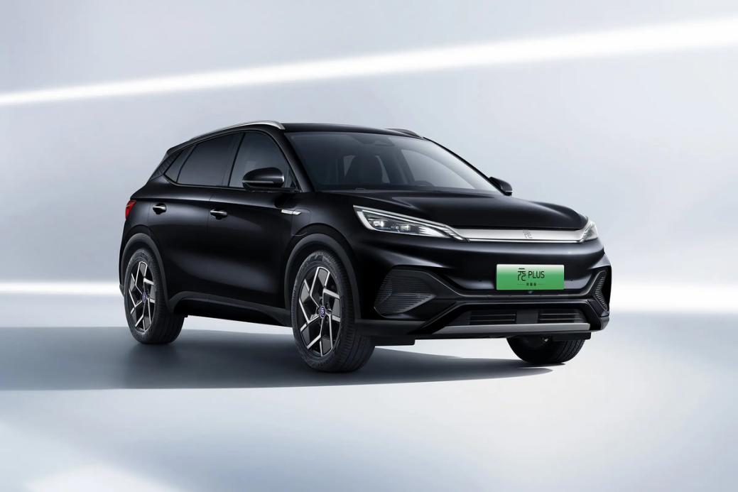 年轻人第一台纯电SUV,深蓝S05对比比亚迪元PLUS,怎么选更合适?
