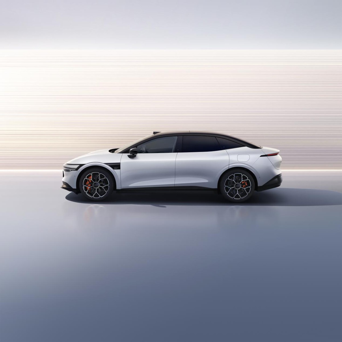 智能科技引领未来,2025款极氪007与Model 3的电动新选择