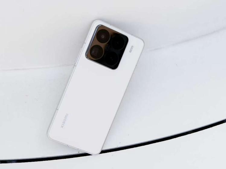 高性能手机中的王者!红魔10 Pro+、一加 13、小米15Pro对比
