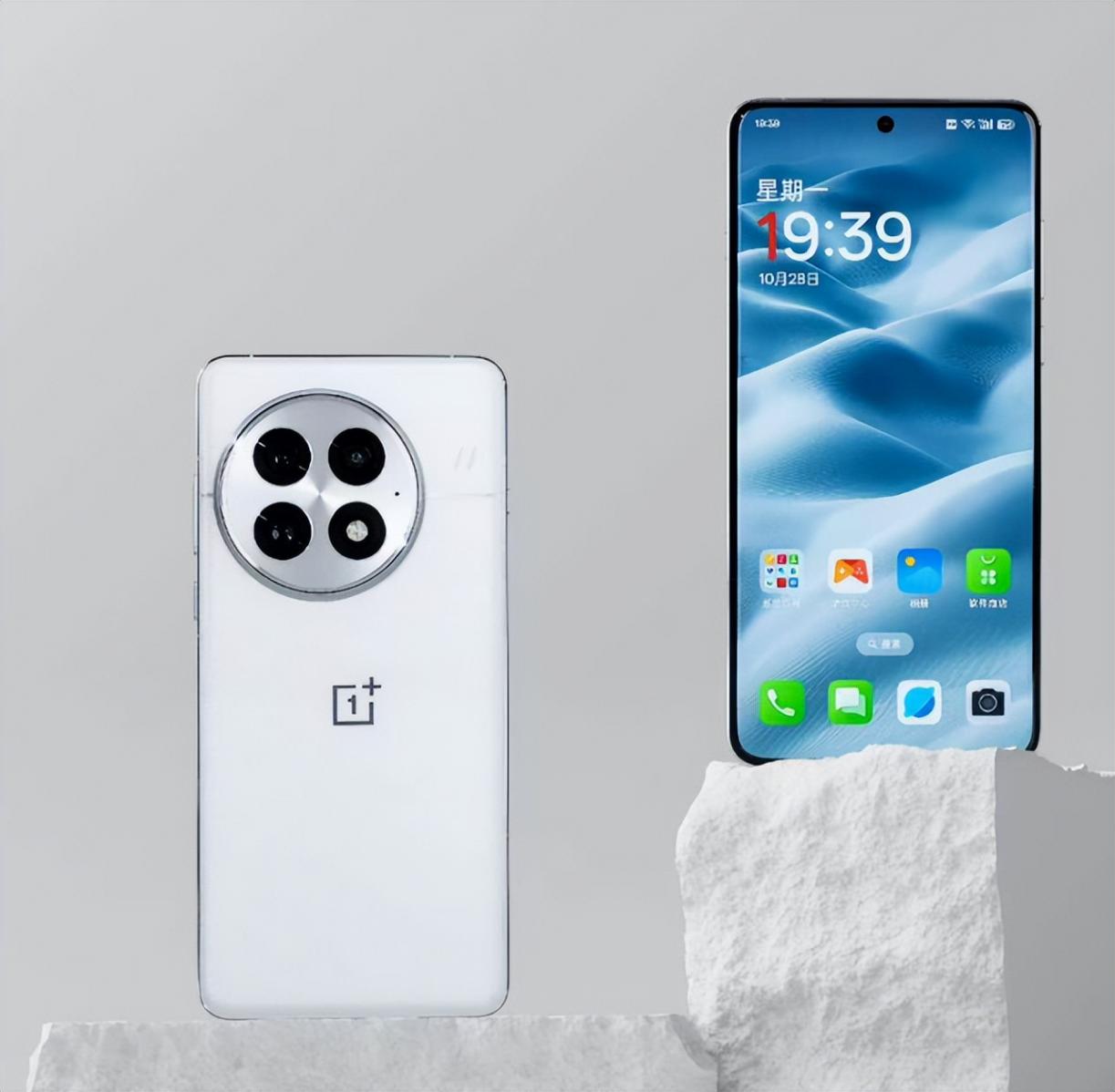 高性能手机中的王者!红魔10 Pro+、一加 13、小米15Pro对比