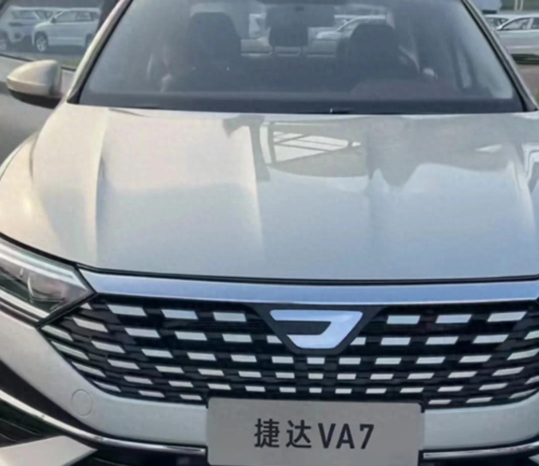 捷达VA7产品从价格优势、操控体验、车身尺寸、配置动力方面介绍
