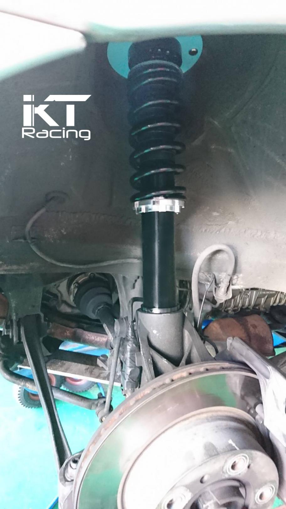 保时捷 Boxster:台湾 KT 绞牙避震赋予的卓越驾控体验