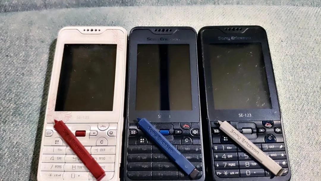 在闲鱼大开眼界,全是索尼爱立信工程机,一大半都没见过