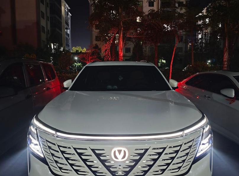 第四代长安CS75 PLUS 1.5T 新蓝鲸尊享型用车感受,百公里油耗8.5升