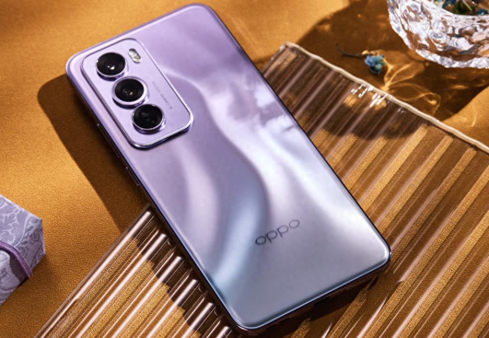 OPPO大力清仓了,Reno12 Pro降了1190元,有性价比
