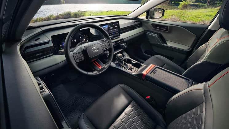 新款丰田Rav4正式发布:HEV/PHEV可选择、马力达320匹!
